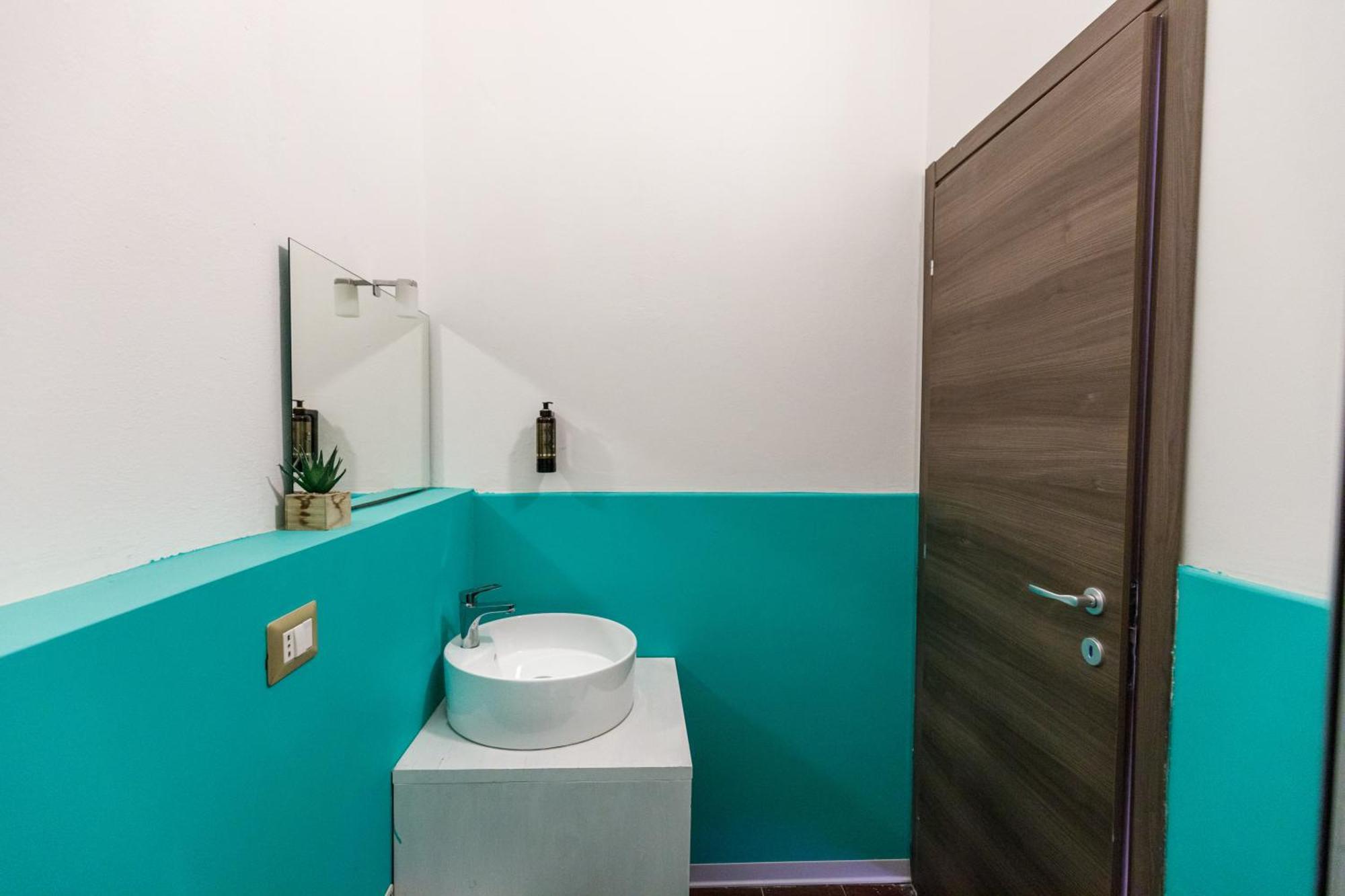 Onlyrooms III - Recommended For Under 30S Кальяри Номер фото
