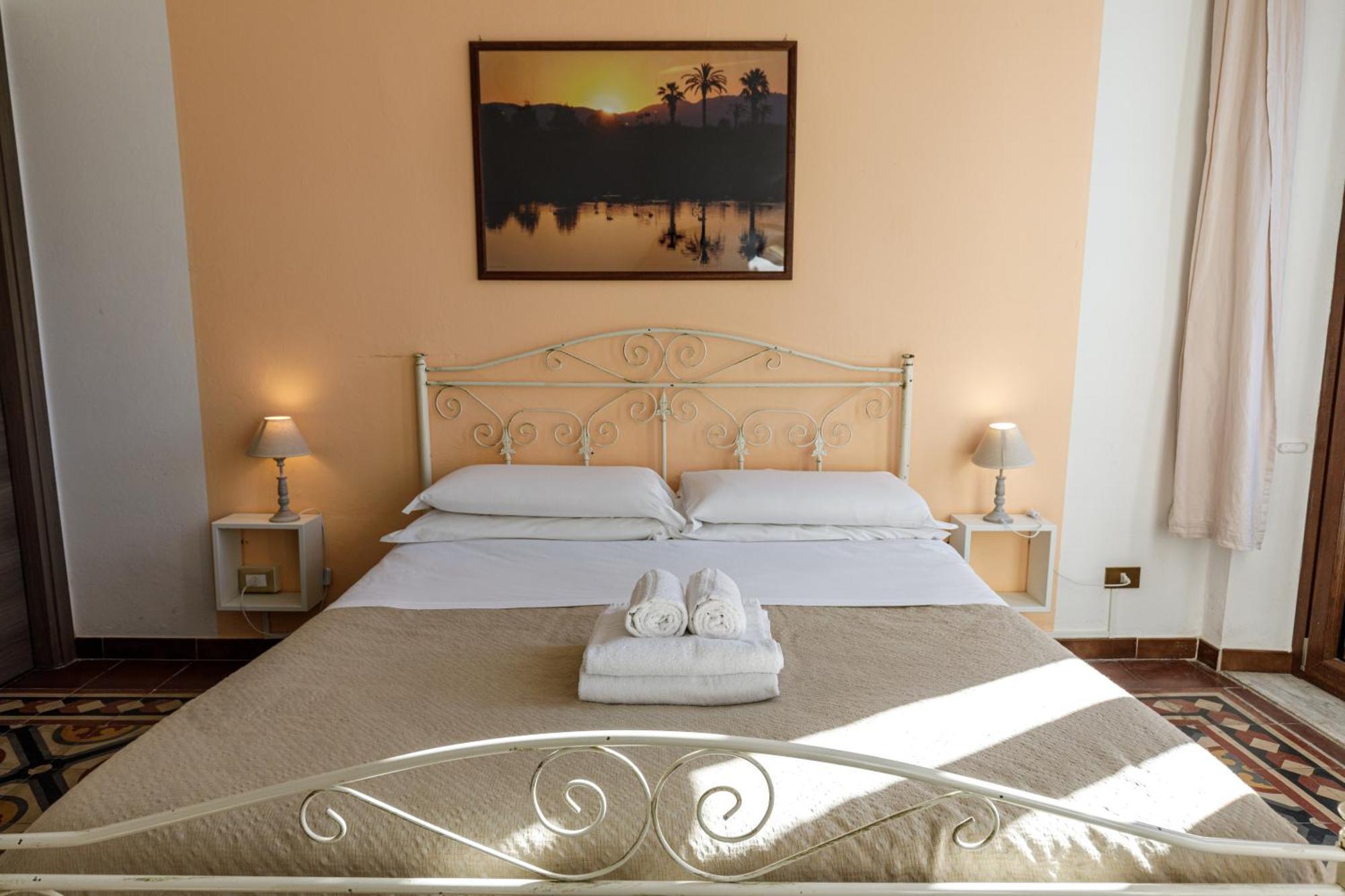 Onlyrooms III - Recommended For Under 30S Кальяри Номер фото
