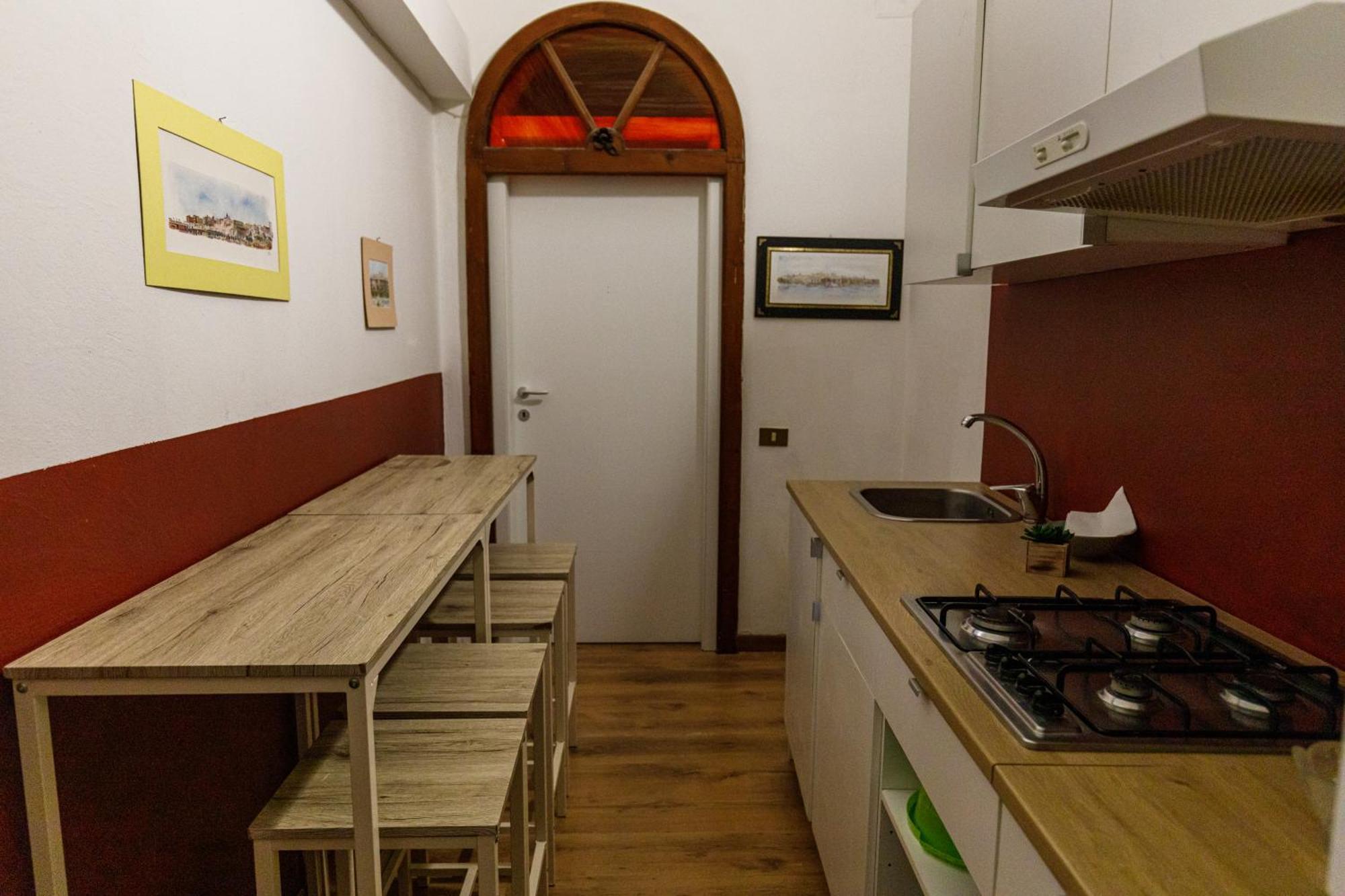Onlyrooms III - Recommended For Under 30S Кальяри Номер фото